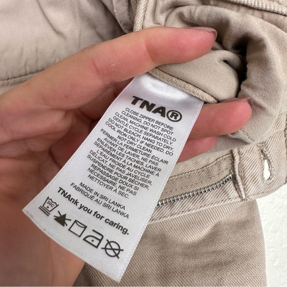 Aritzia TNA Troop Cargo Utility Pant in Khaki Size 2 - Picture 8 of 11